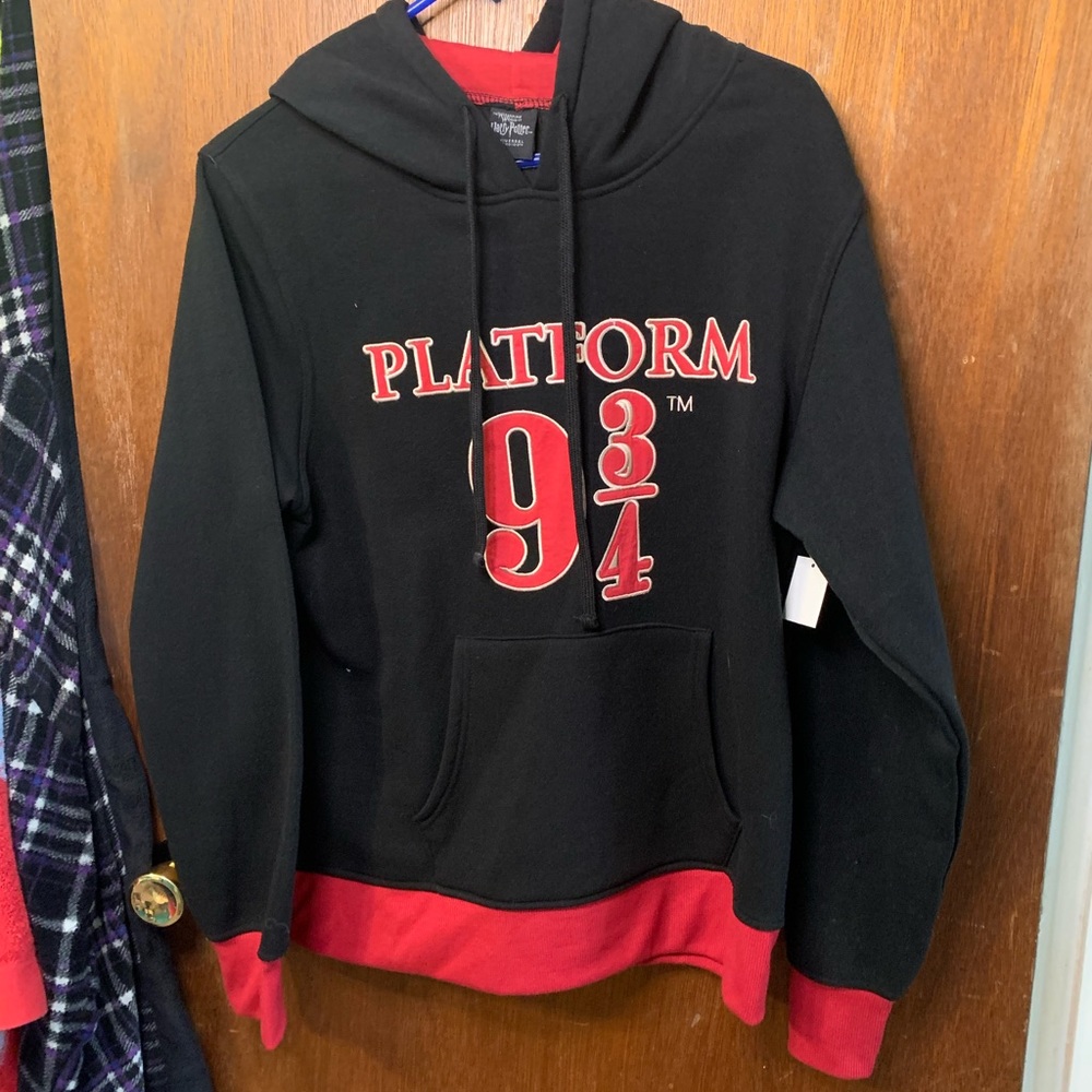 Universal Harry Potter Platform 9 3/4 Sweatshirt